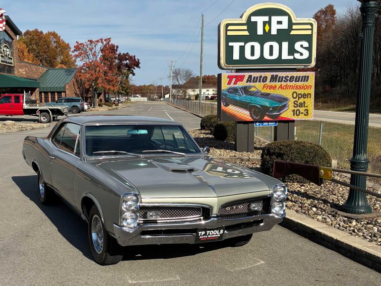 1967 pontiac gto front view