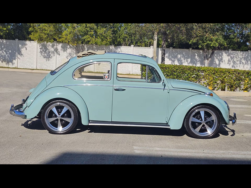 1968 VW Beetle exterior passenger side view feature